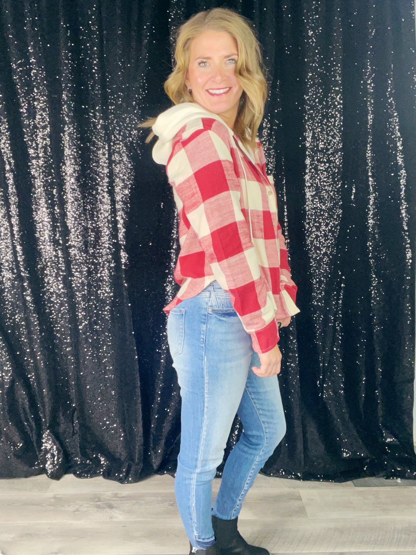 PLAID HOODED BUTTON FRONT TOP ‘BF