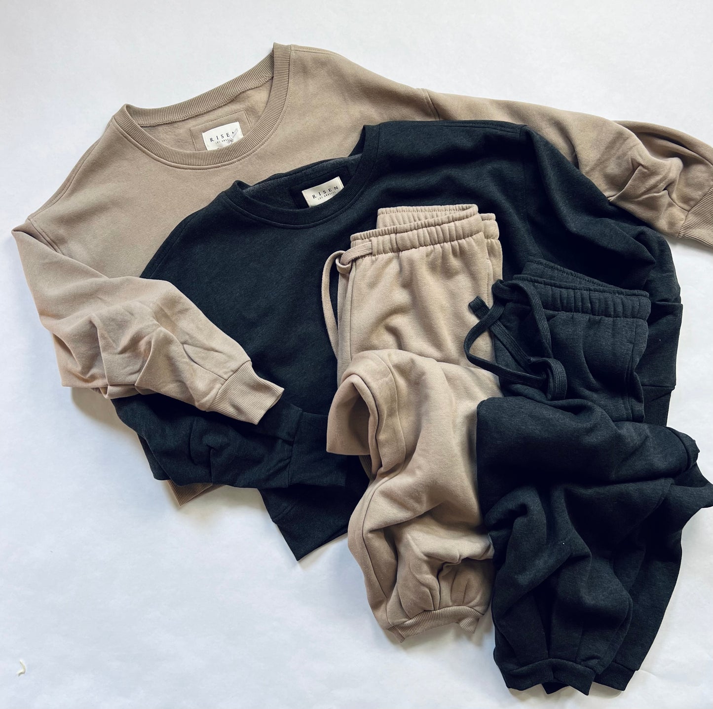 SOFT KNIT LOUNGE SWEATSHIRT