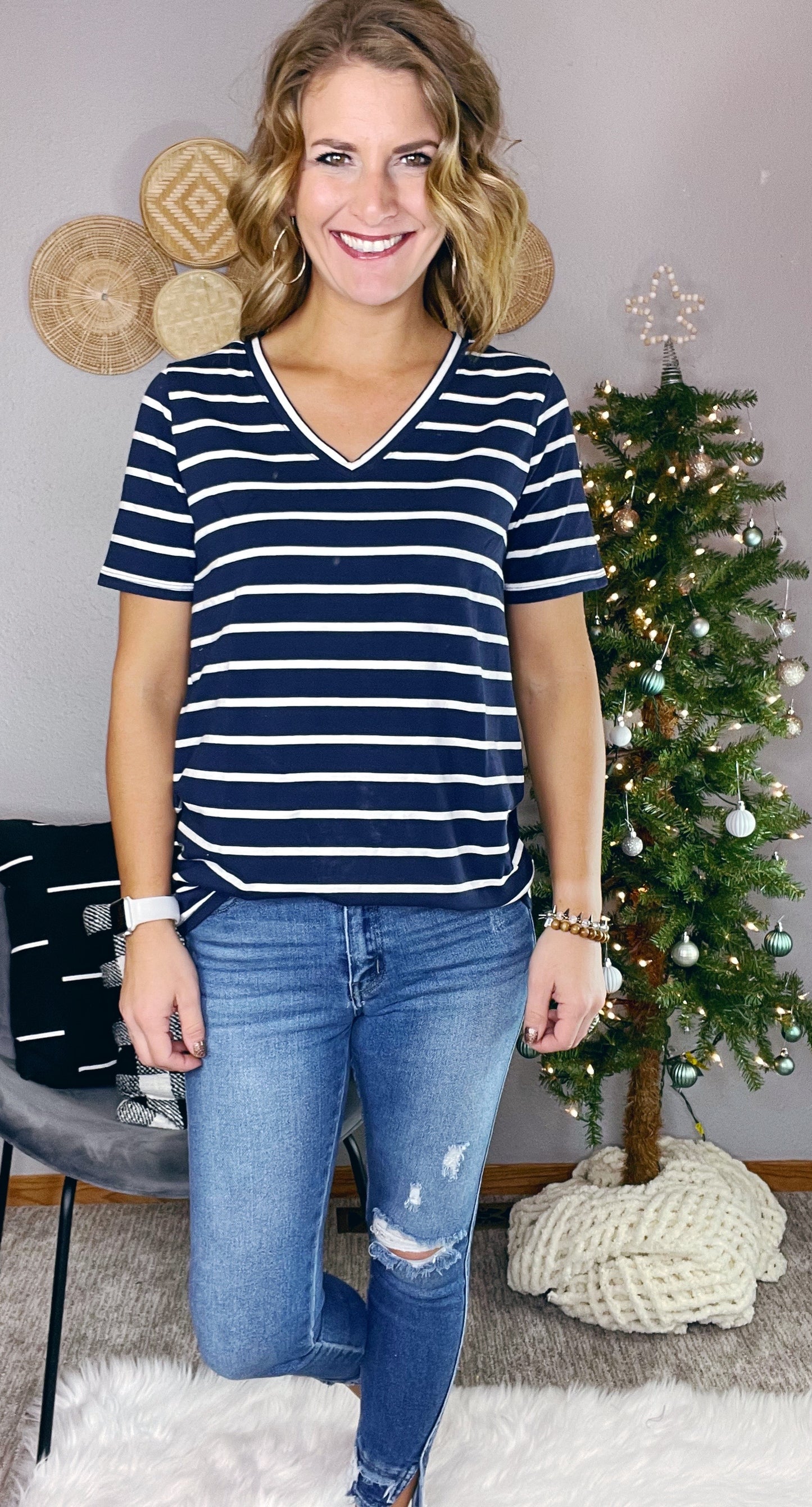 {BF}COTTON STRIPED SHORT SLEEVE V-NECK TEE