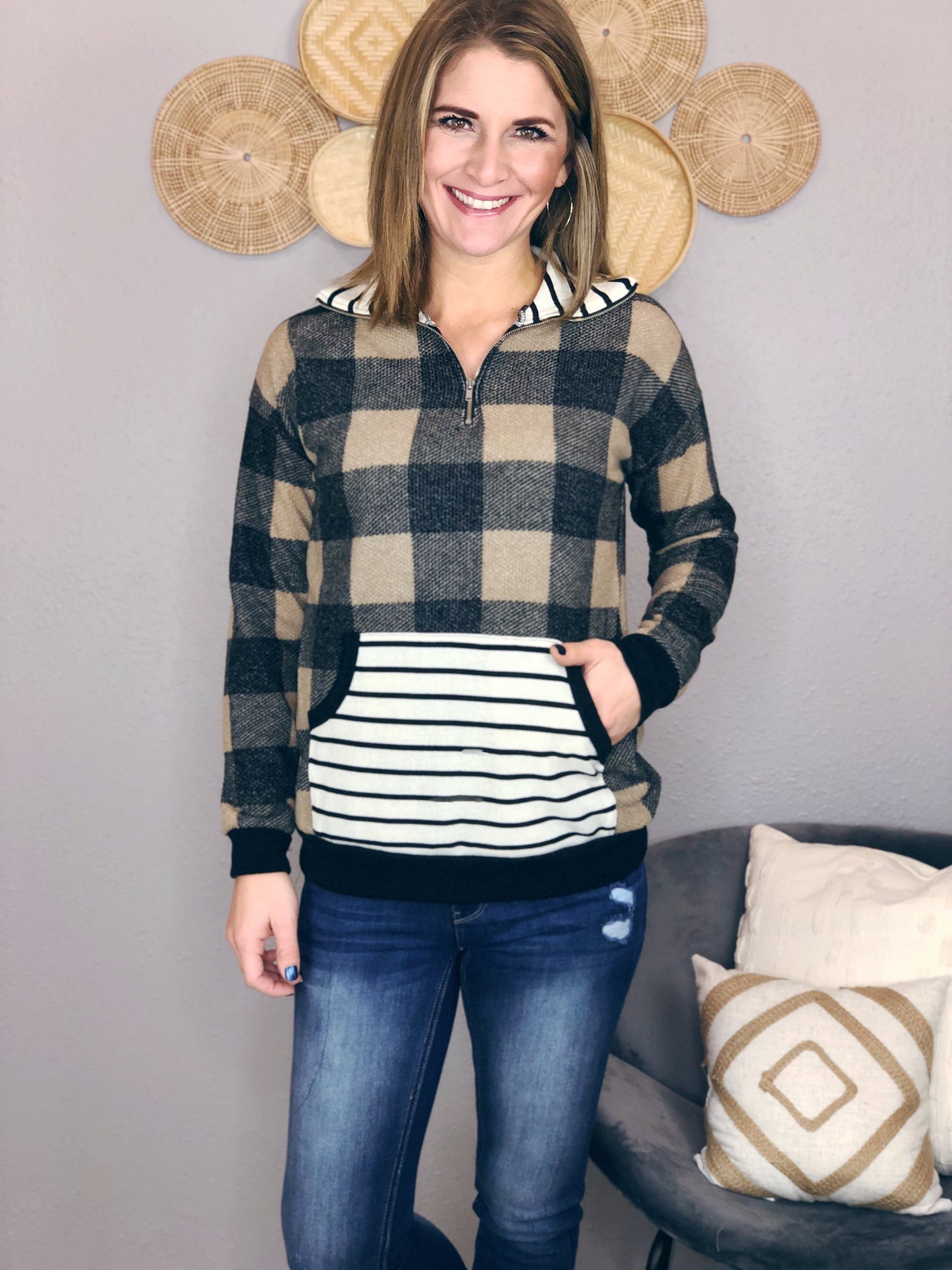 PLAID ZIP UP W/ STRIPE COLLAR