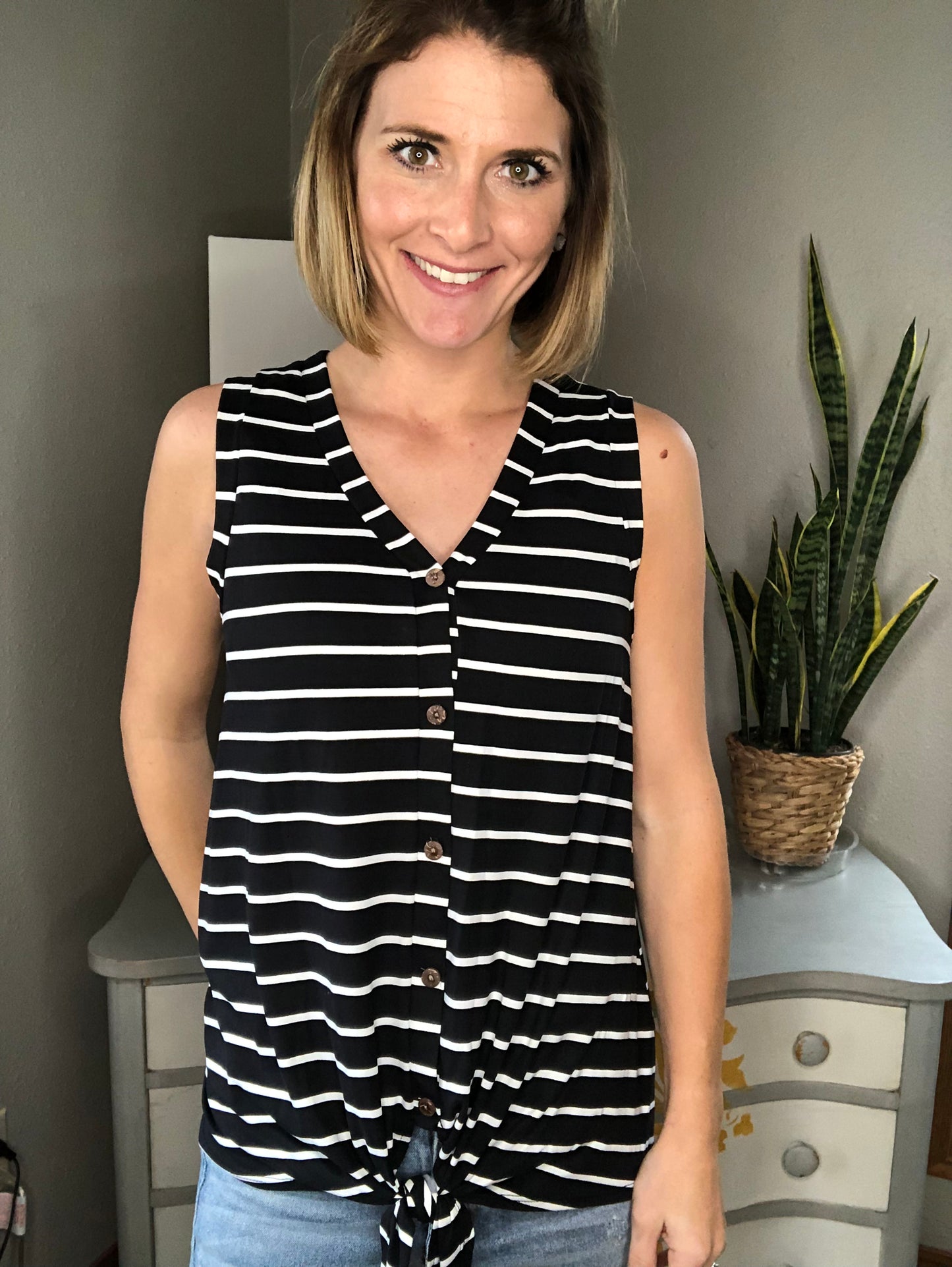 STRIPED BUTTON FRONT TANK