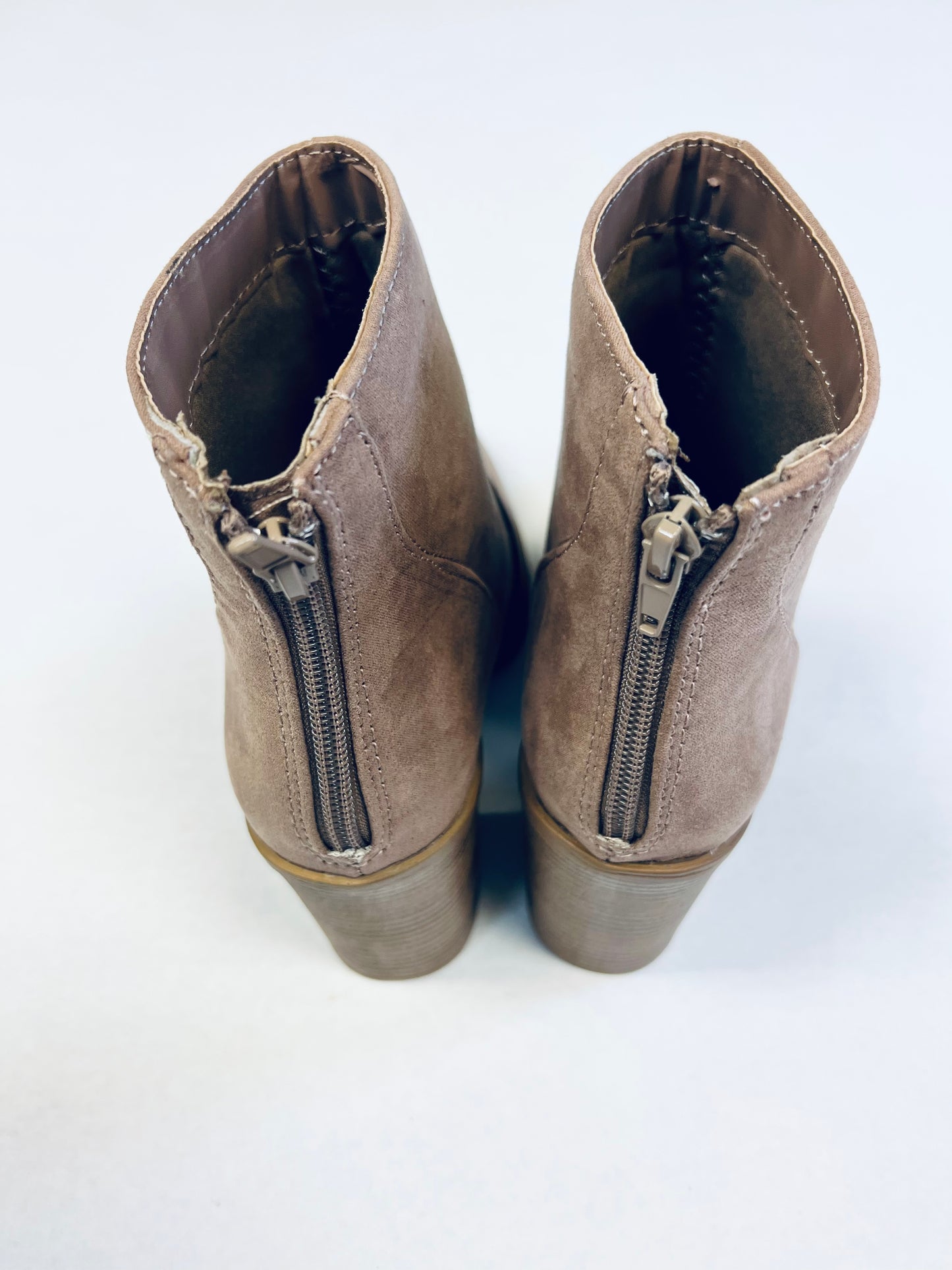 WESTERN BOOTIE