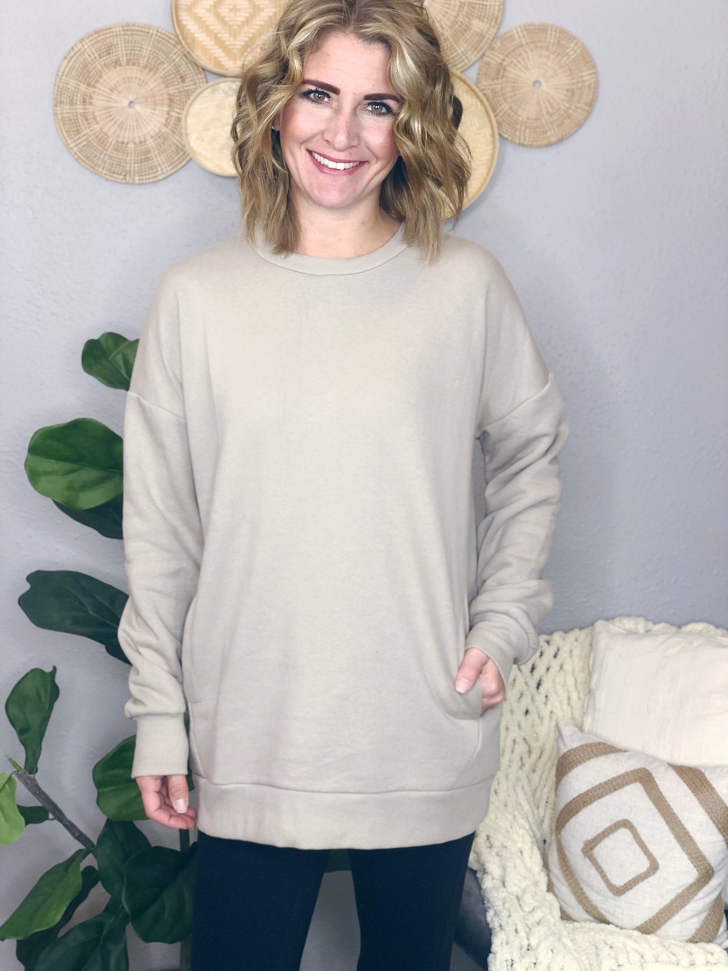 CREW NECK TUNIC W/ POCKETS