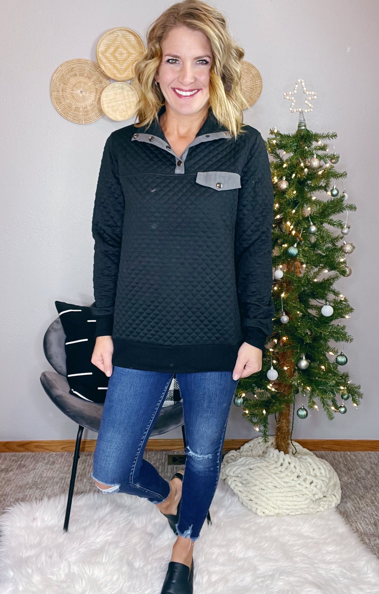 DIAMOND PADDING PULL OVER