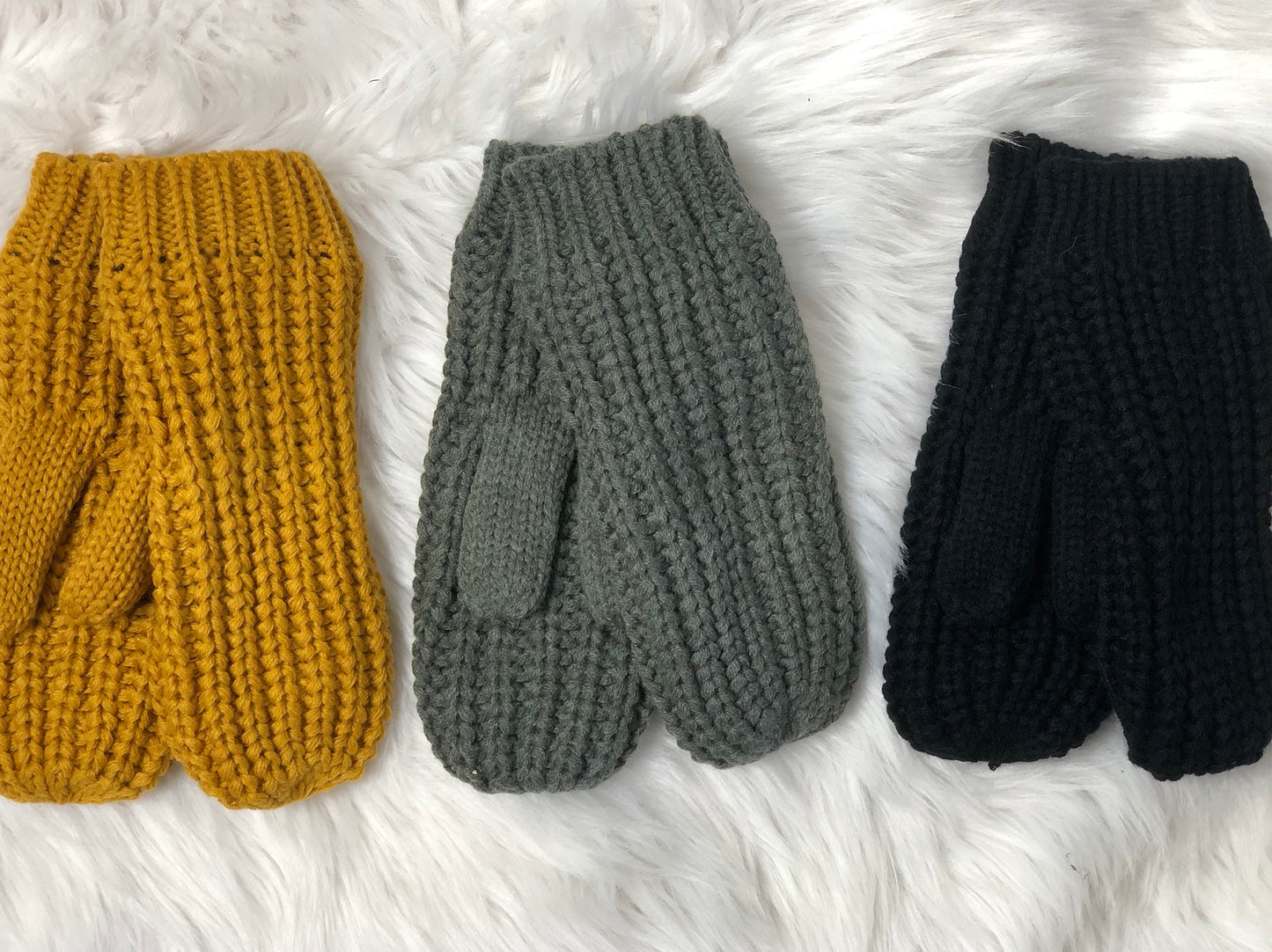 FLEECE LINED MITTEN