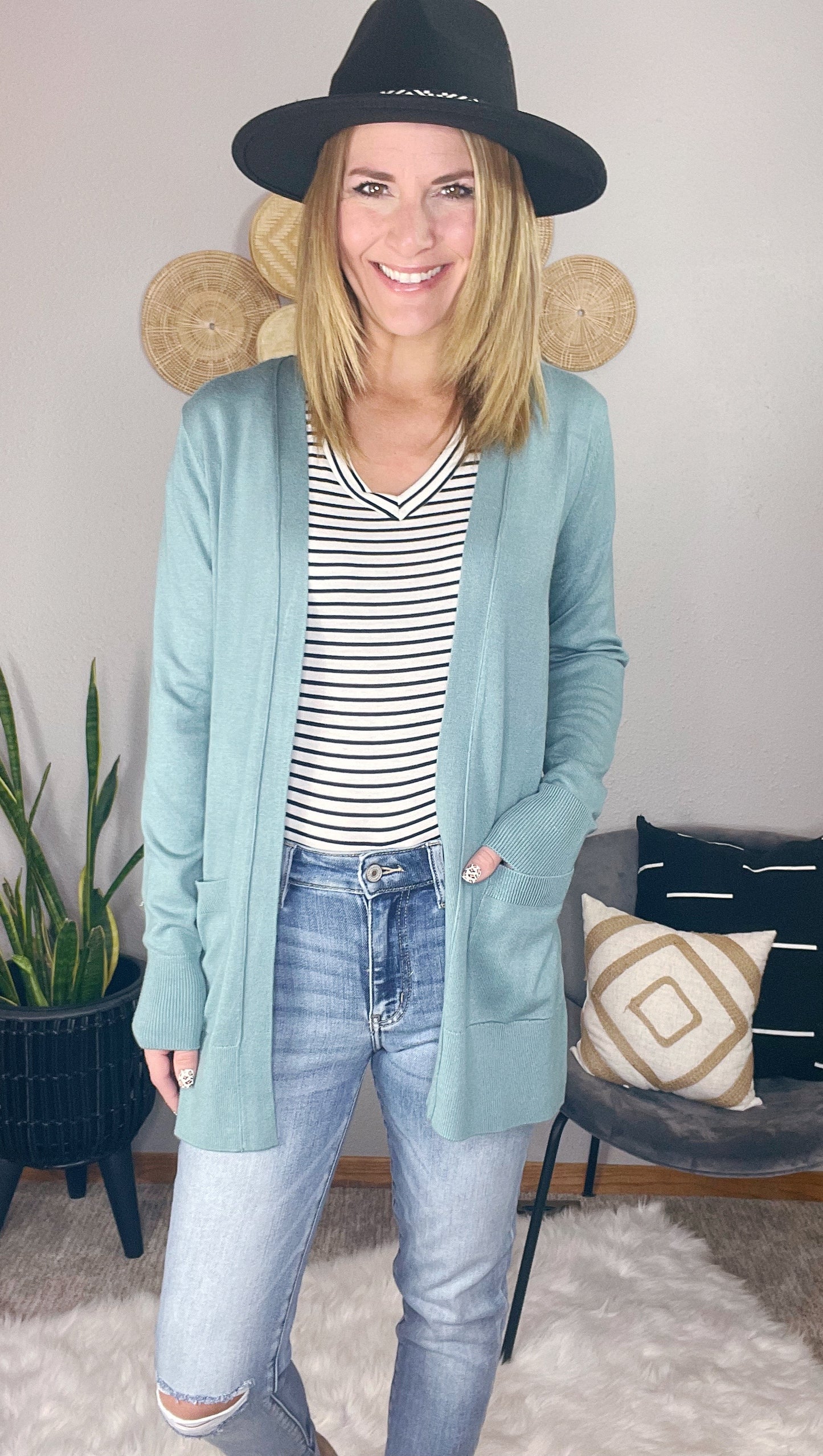 OPEN KNIT CARDIGAN W/ POCKETS
