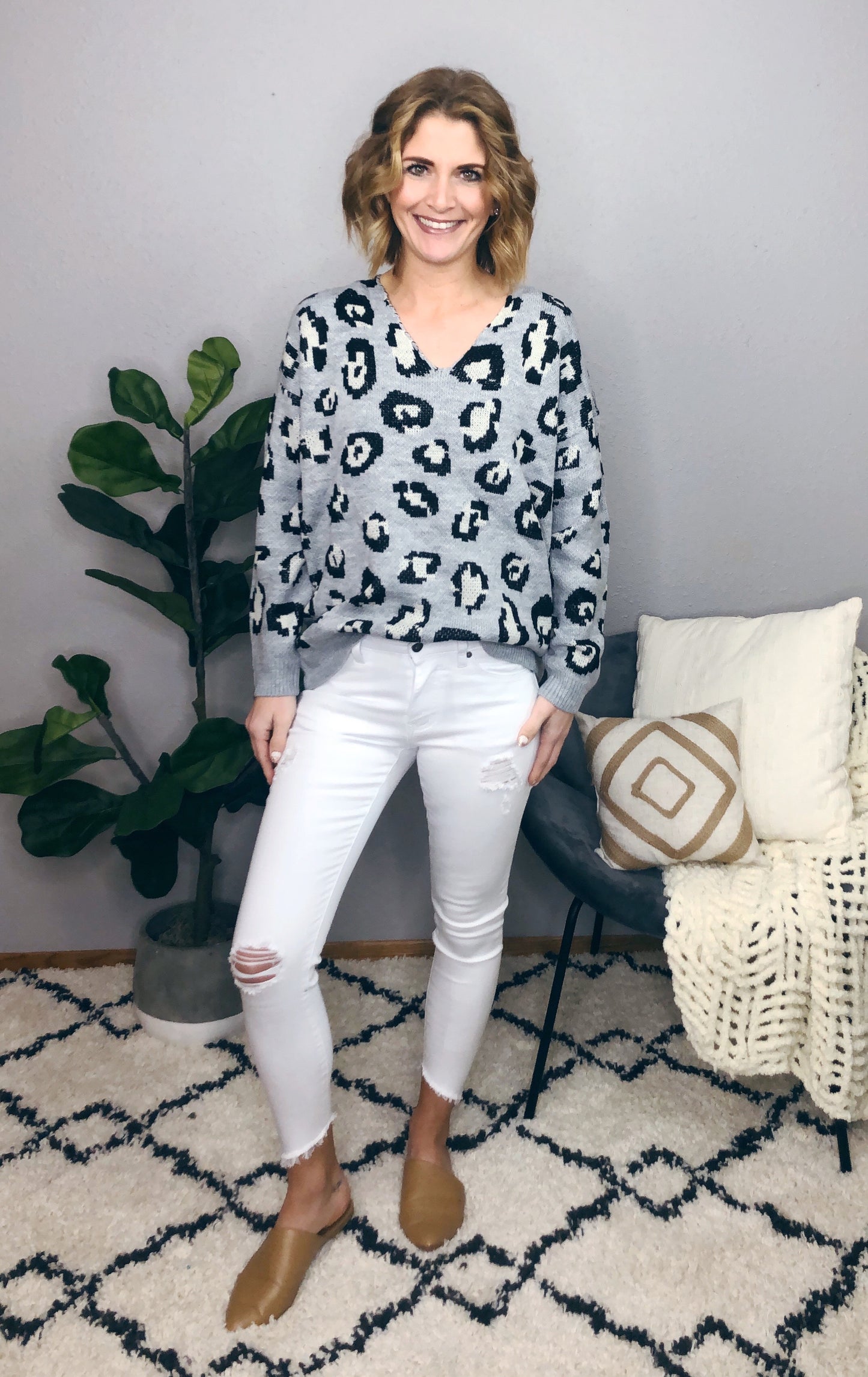 DISTRESSED WHITE KANCAN