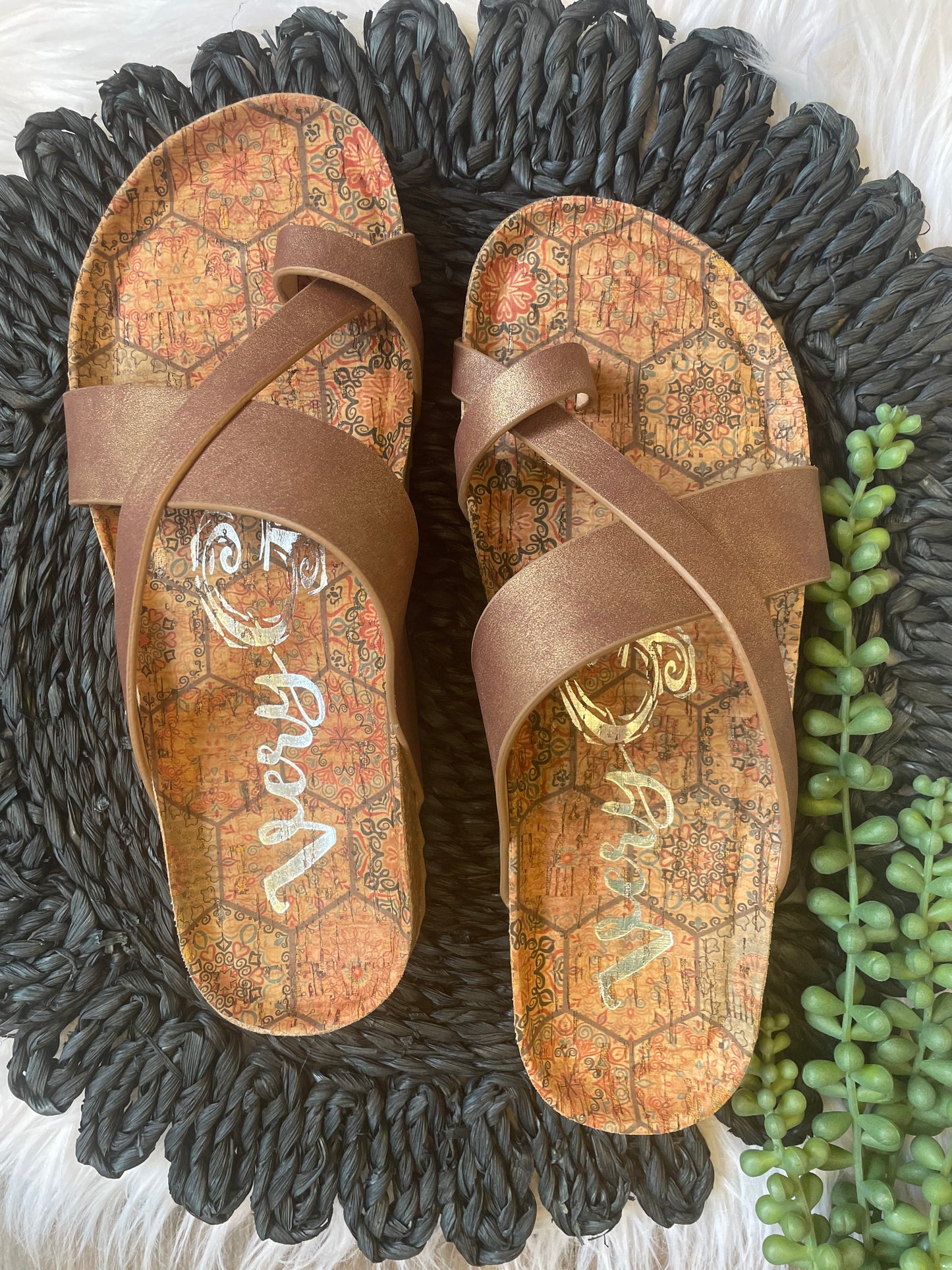 TAN SHIMMER VERY G SANDAL