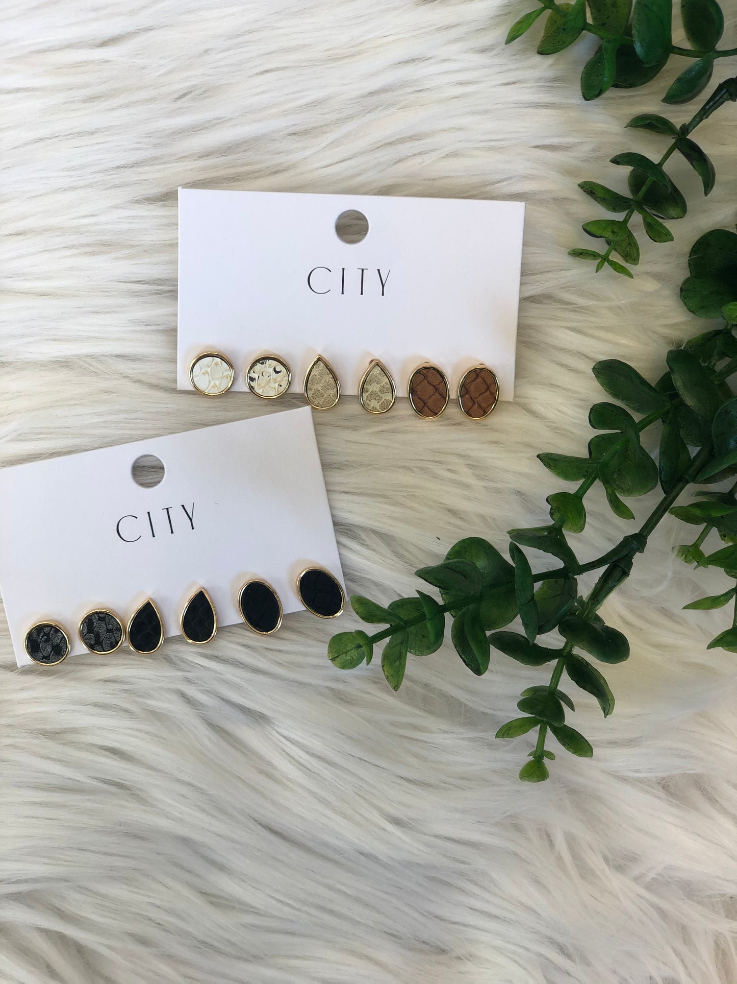 3-PAIR MULTI STUD EARRING SET