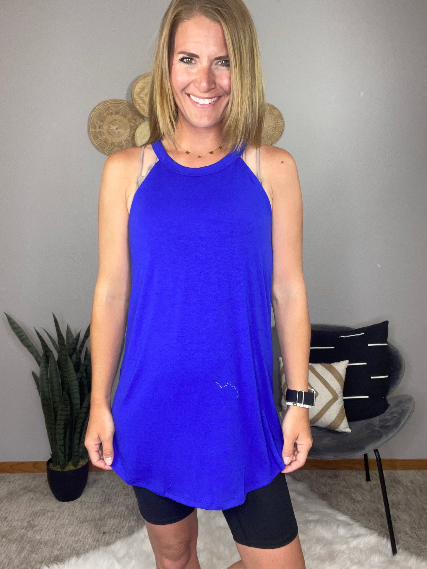 HALTER HIGH NECK BASIC TANK