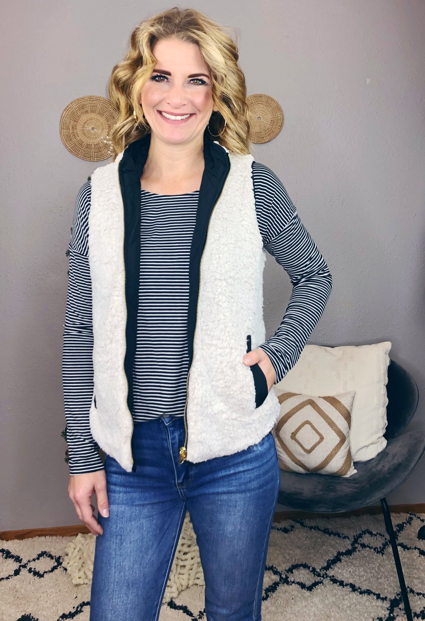 REVERSIBLE PUFFER VEST
