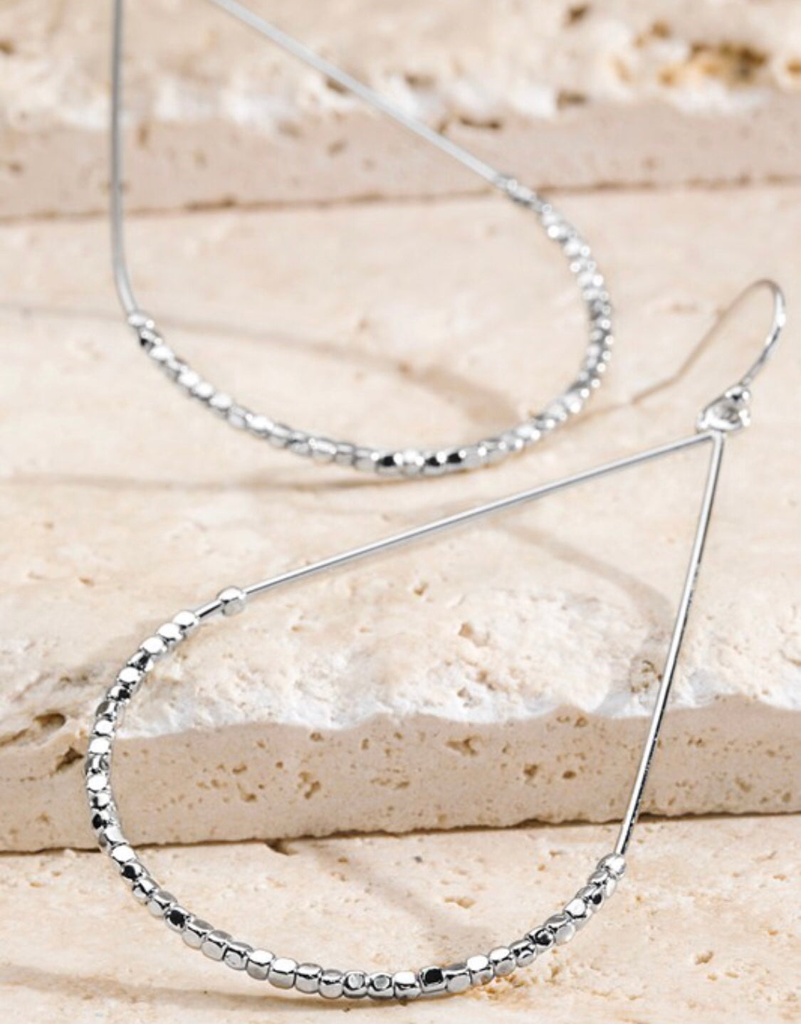 METAL BEADED TEARDROP EARRING