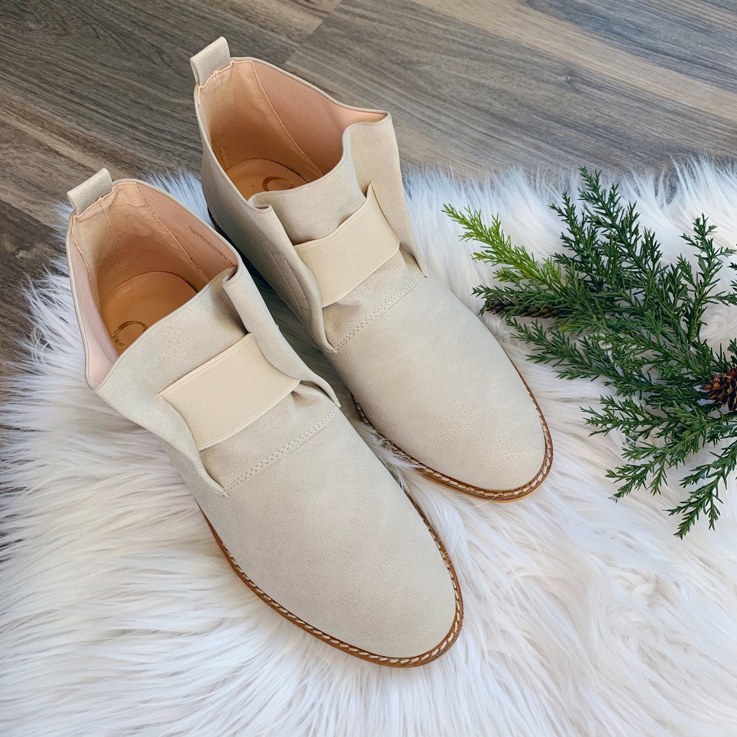 BOYFRIEND TAUPE BOOTIE