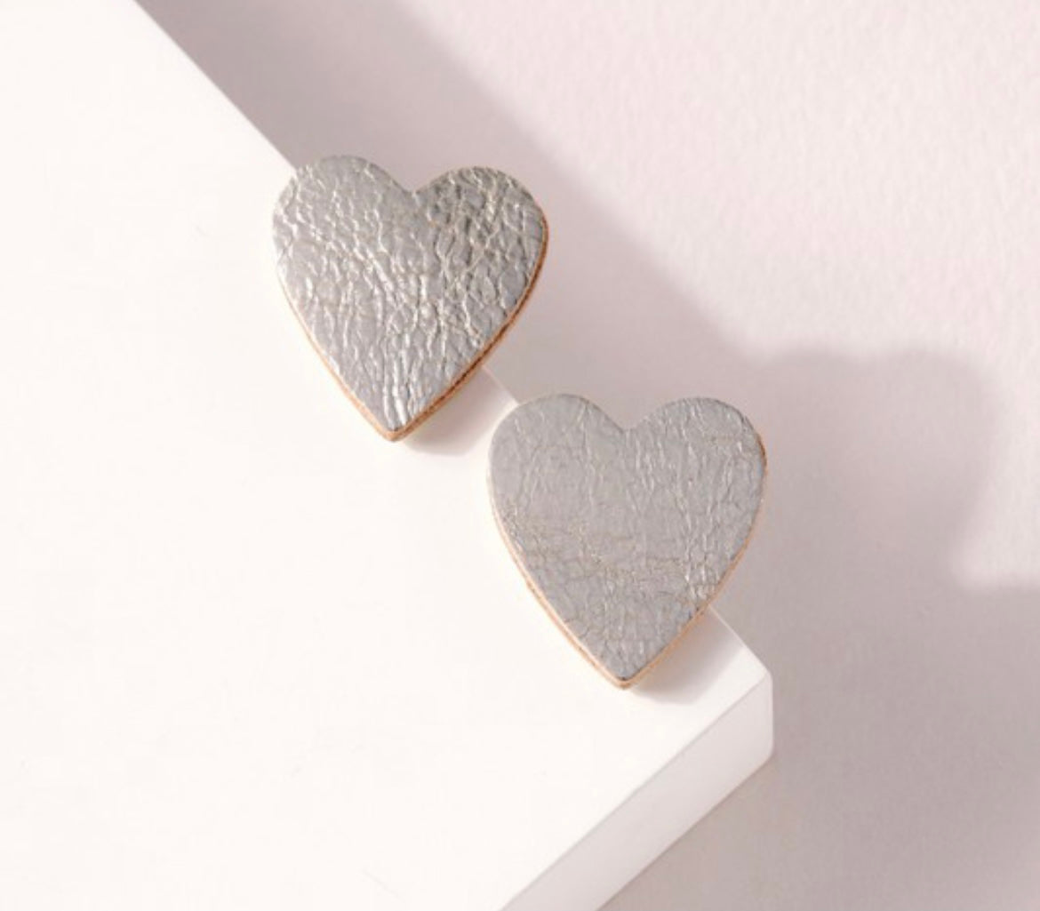 LEATHER HEART EARRING