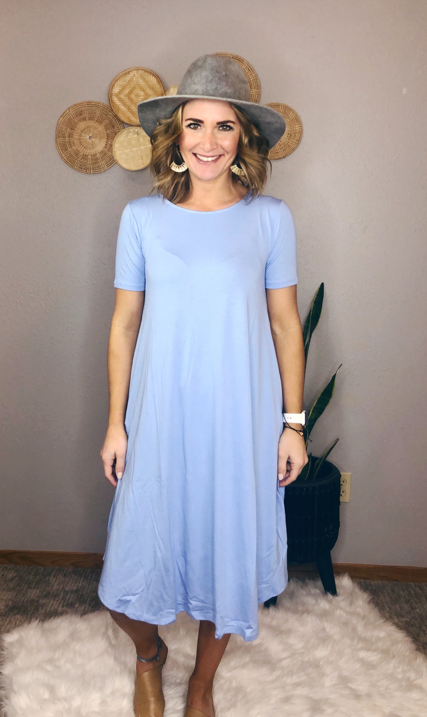 SHORT KNEE LENGTH DRESS