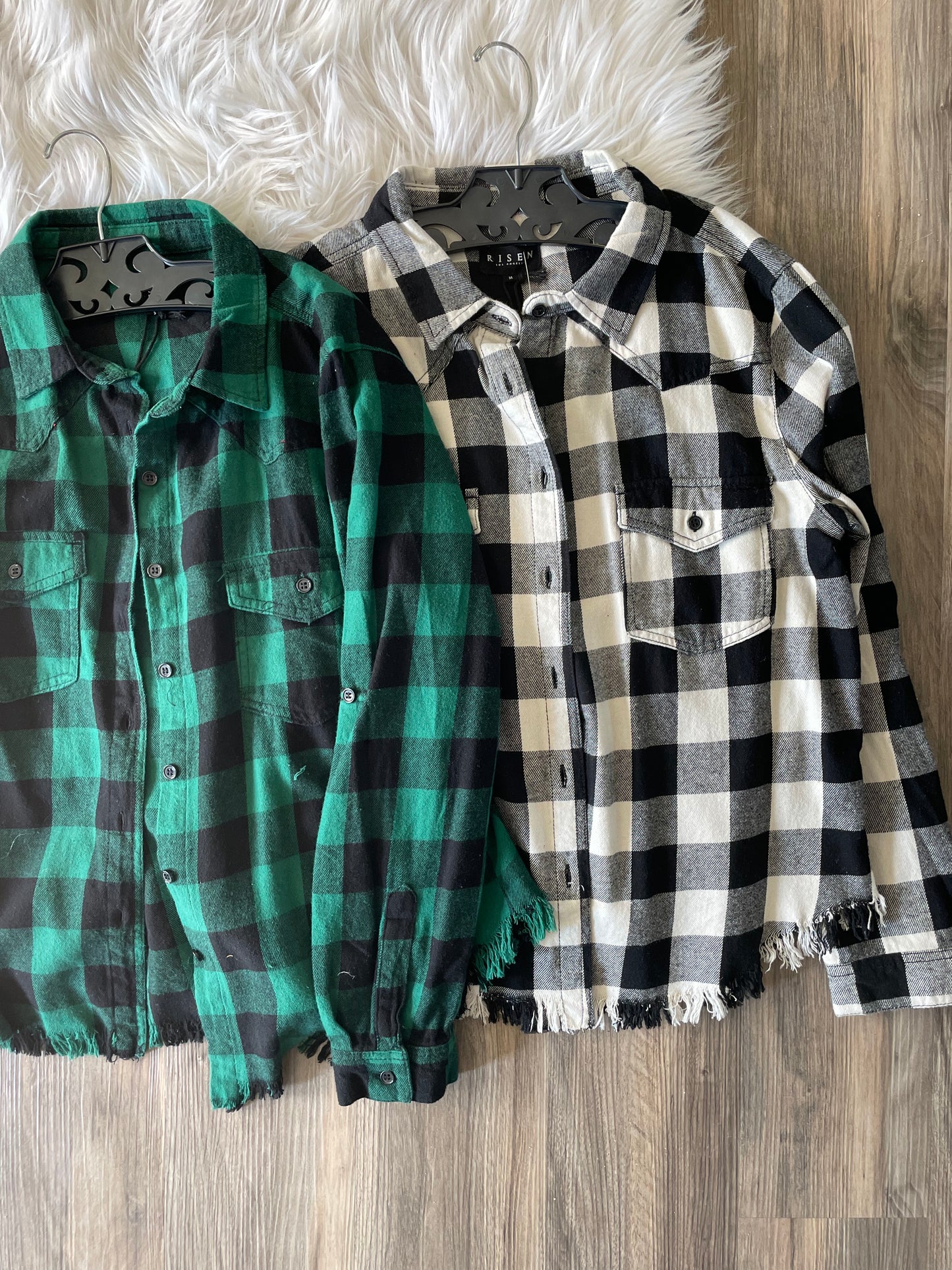 FRAYED HEM HI&LOW SHIRT