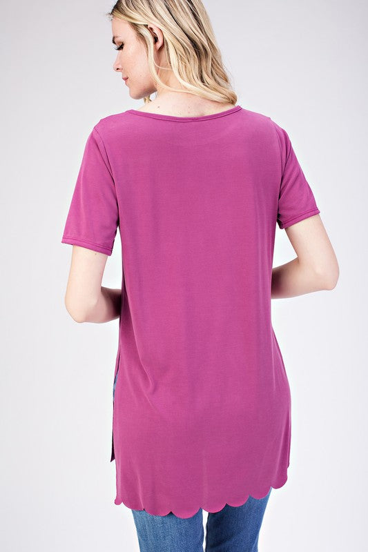SCALLOPED TRIM TEE