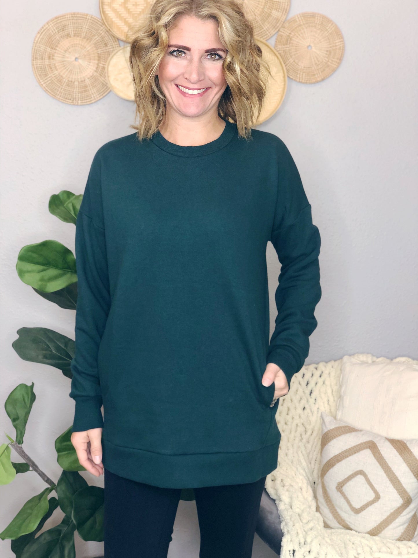 CREW NECK TUNIC W/ POCKETS