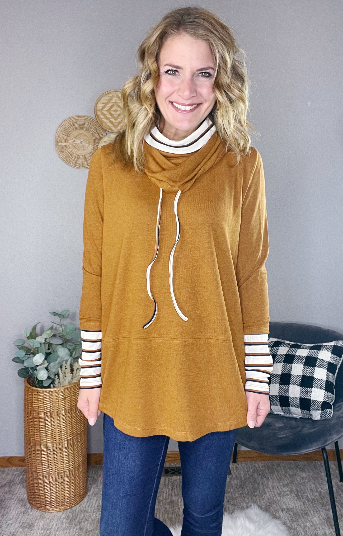 COWL NECK W/ STRIPE TOP