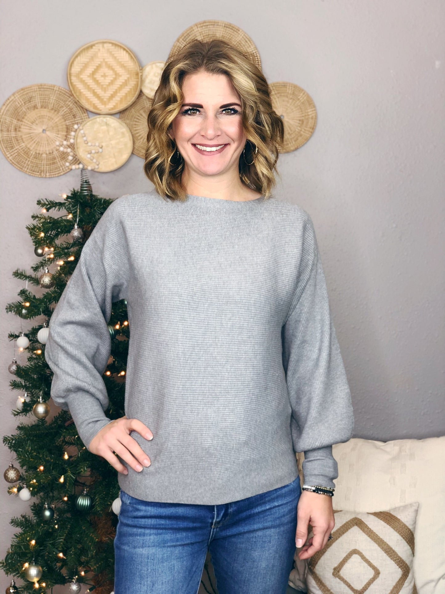 RIBBED BALLOON SLEEVE SWEATER