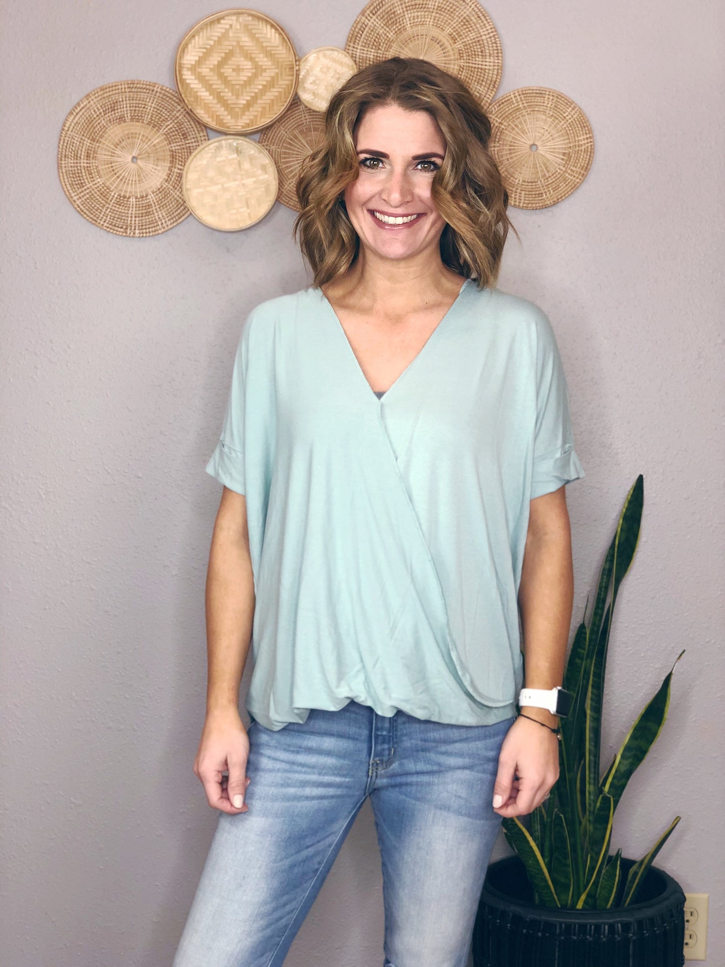 LAYERED DRAPED FRONT TOP