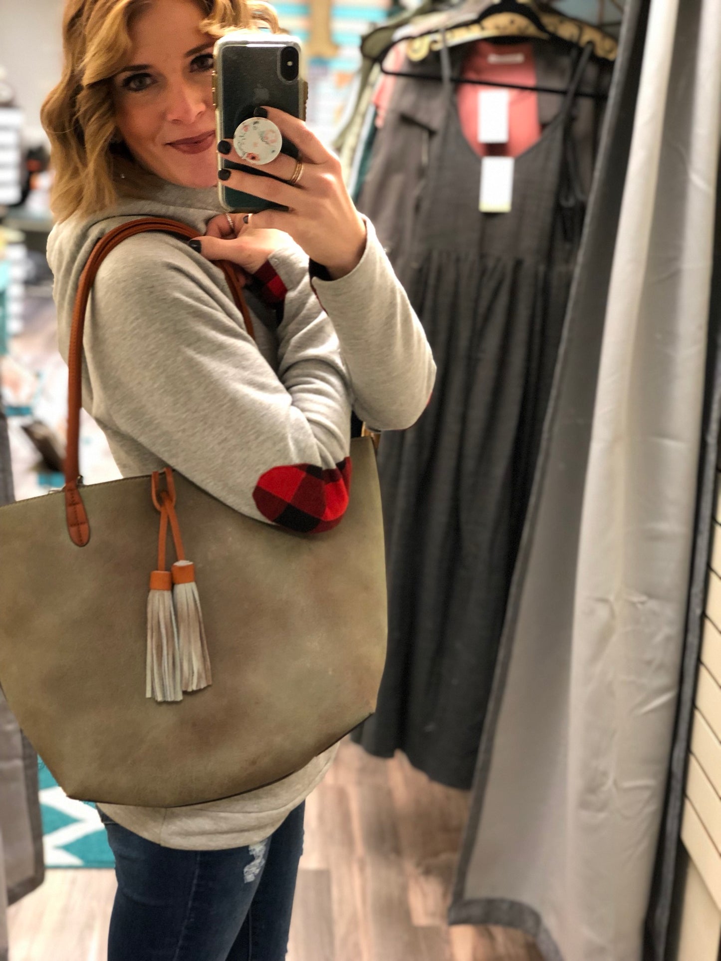 SAGE TOTE W/ TASSEL
