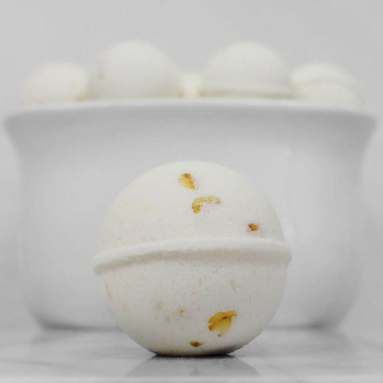 FIZZ BIZZ BATH BOMB