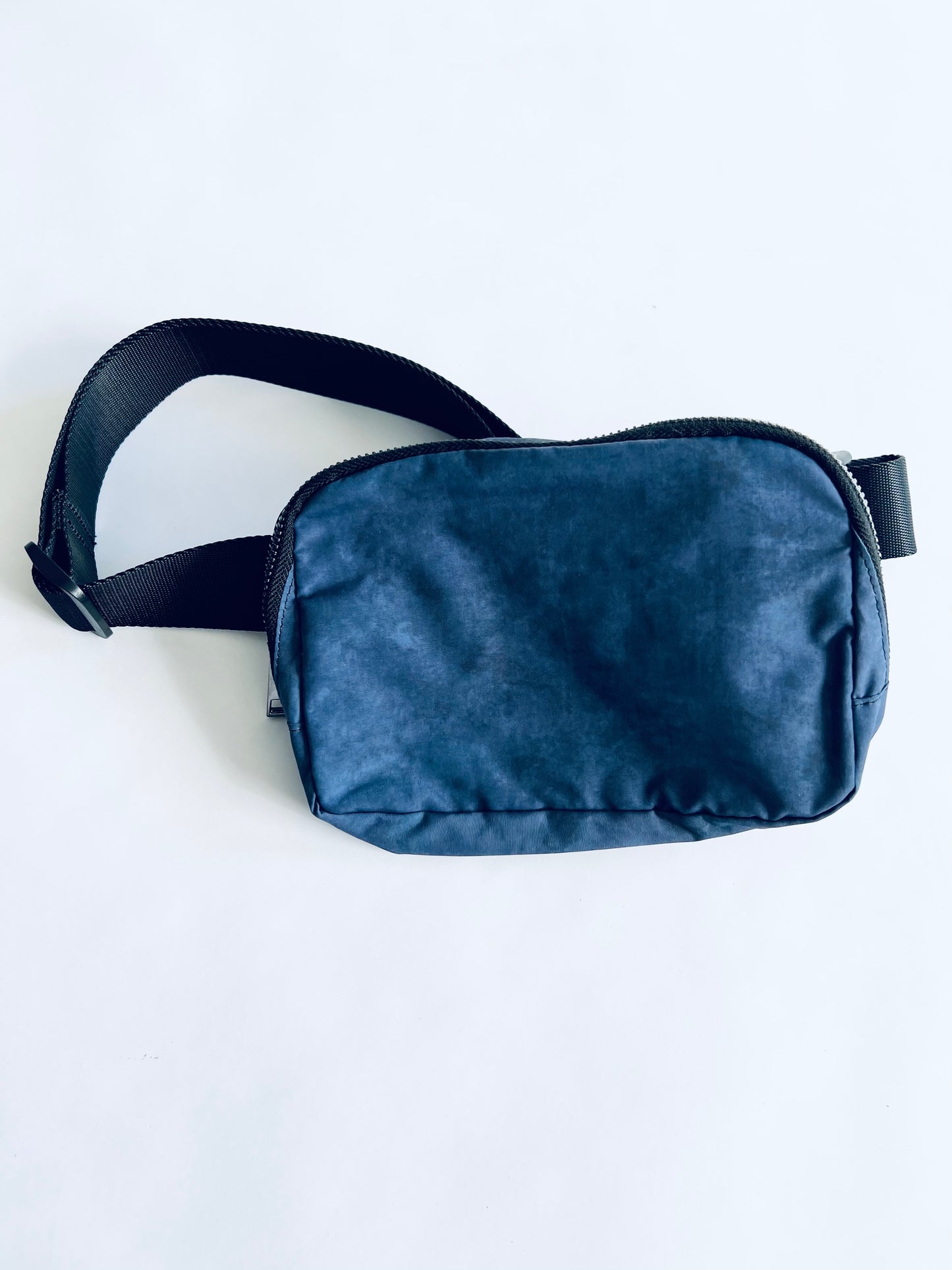 WATERPROOF SLING BAG