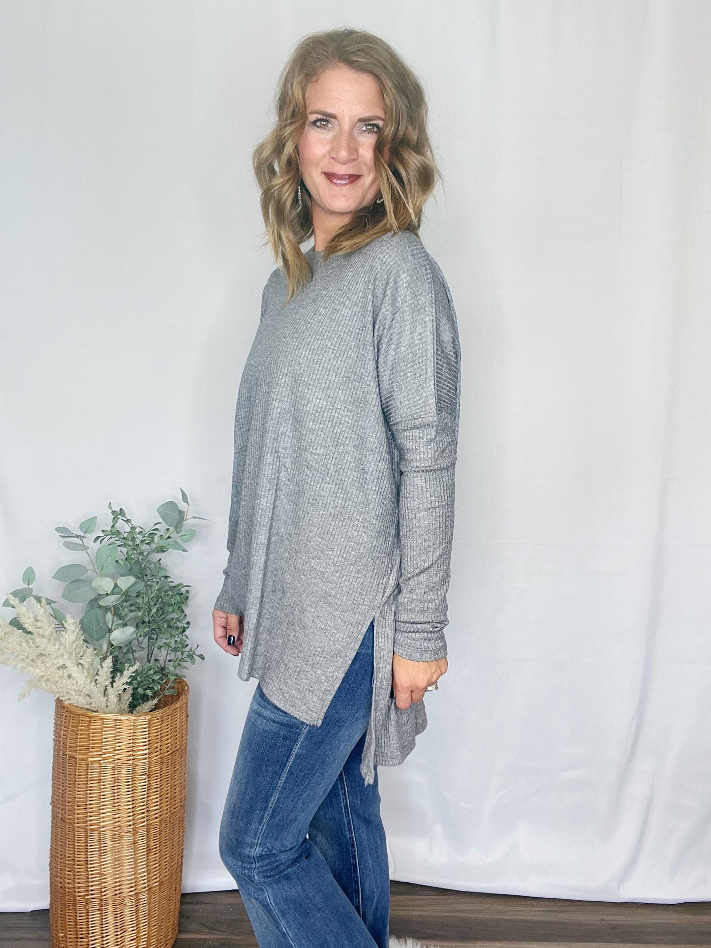 HEATHER RIBBED SPLIT LONG SLEEVE
