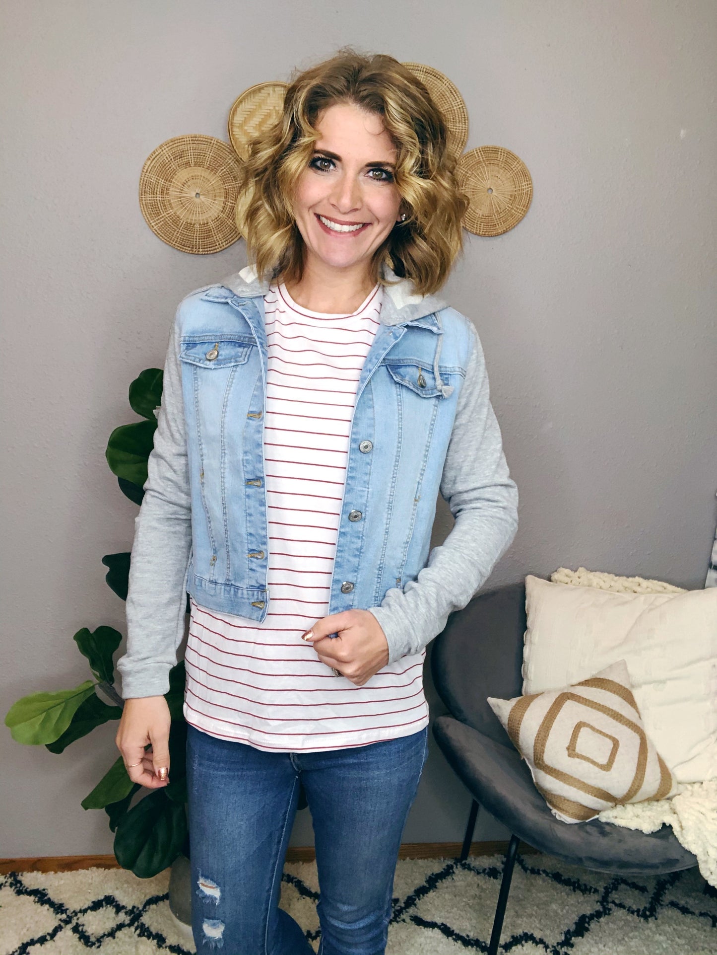 DENIM JACKET W/ SWEATER SLEEVE
