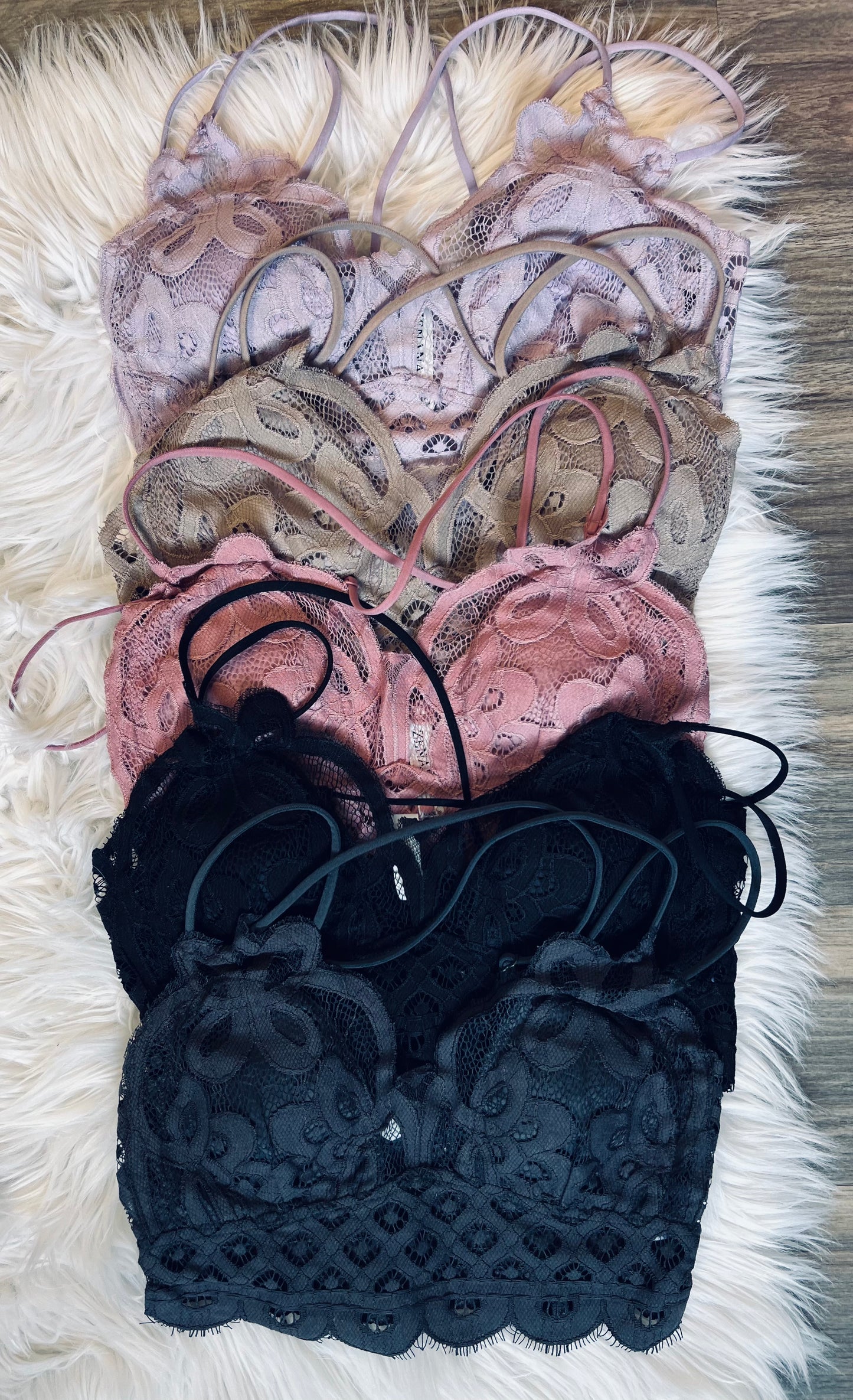 LACE BRALETTE '22