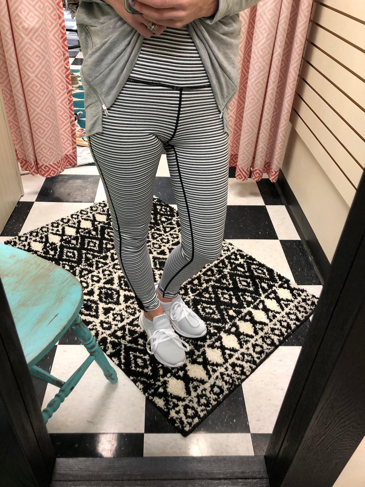 STRIPED WORKOUT LEGGING