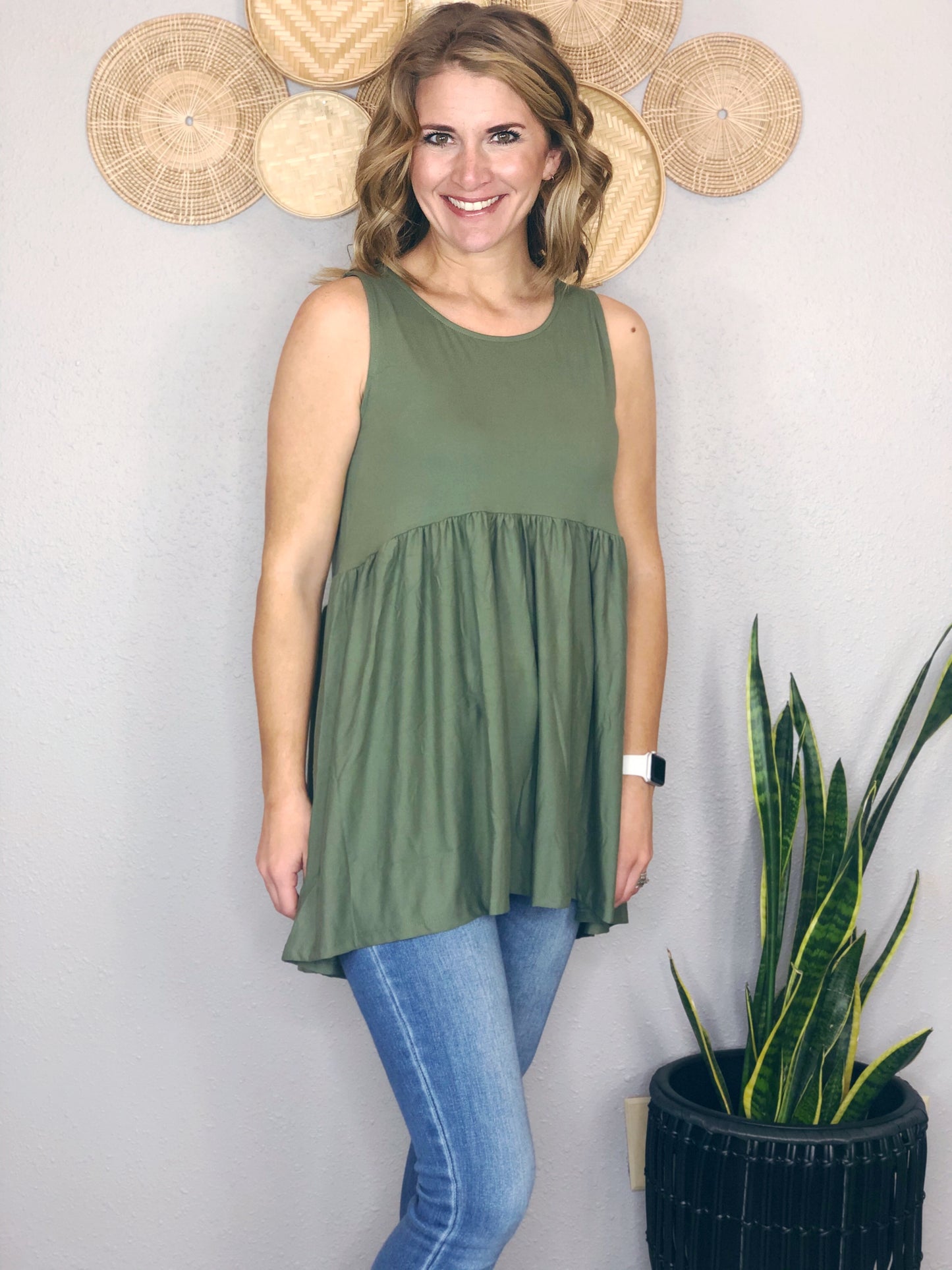 EMPIRE WAIST SLEEVELESS TOP