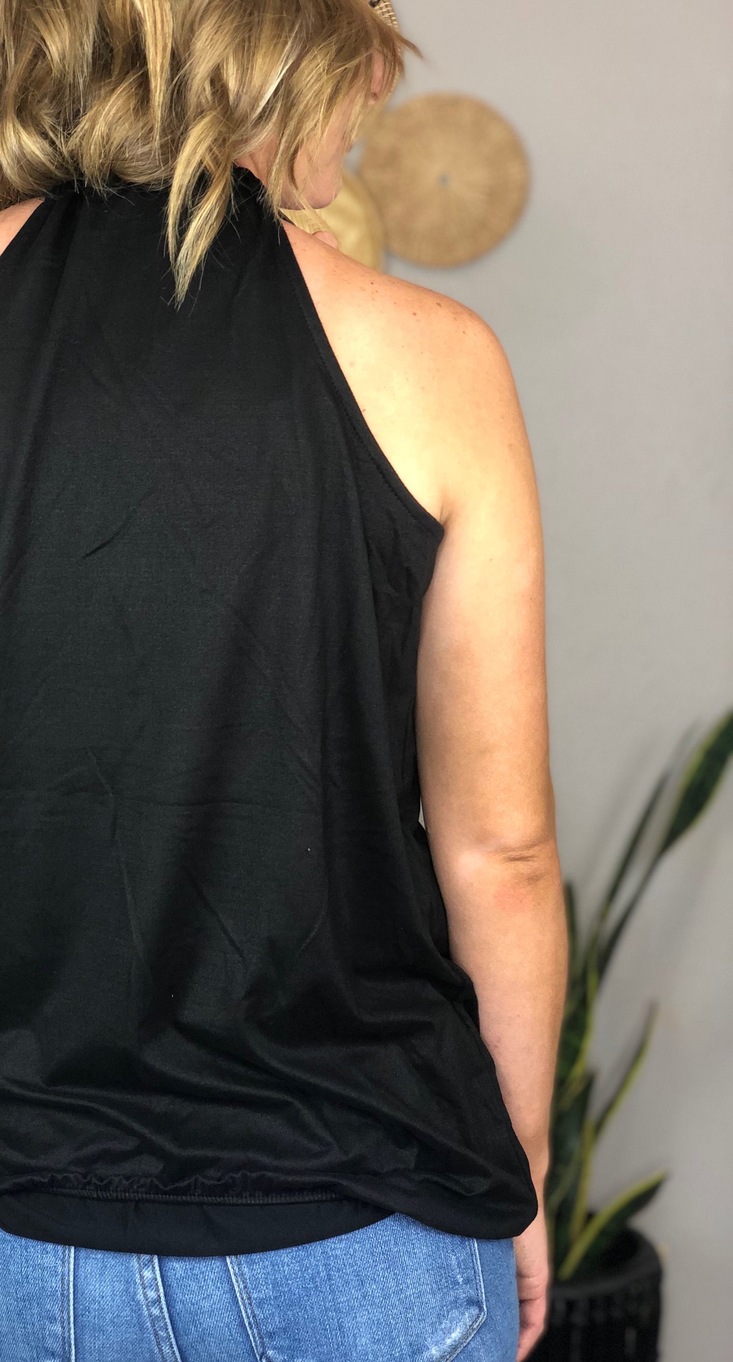 BRUSHED HALTER TOP