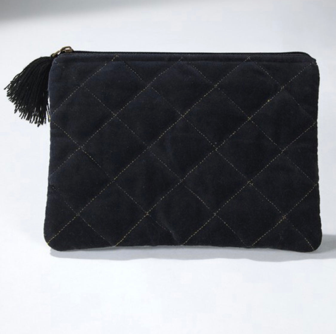VELVET QUILTED POUCH
