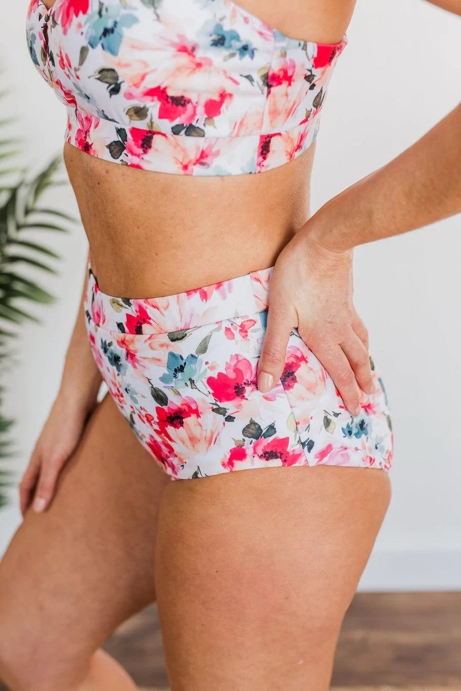 SELLING SUNSETS MID-RISE SWIM BOTTOM
