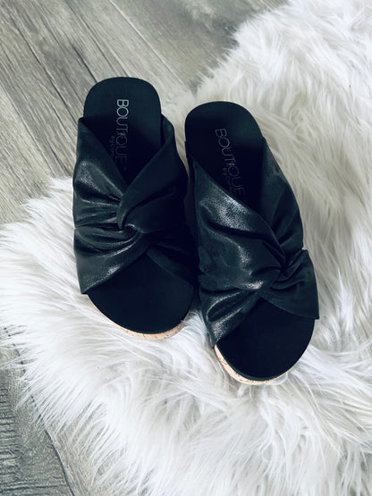 CORKY CHEERFUL BLACK METALLIC SANDAL