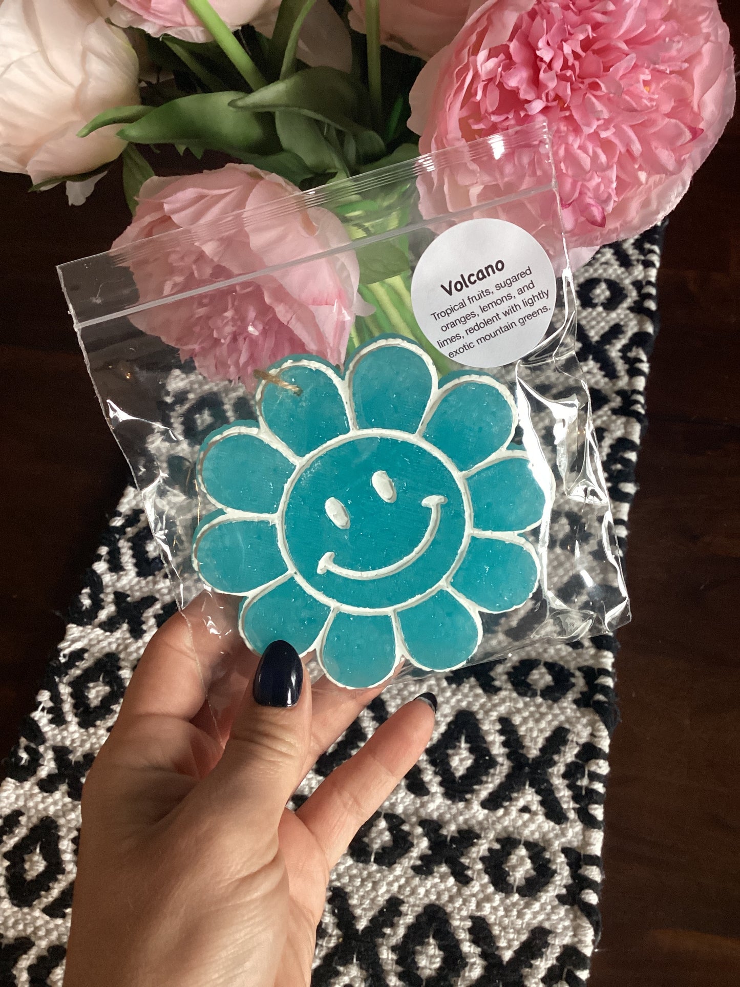 SMILEY FLOWER CAR FRESHIE