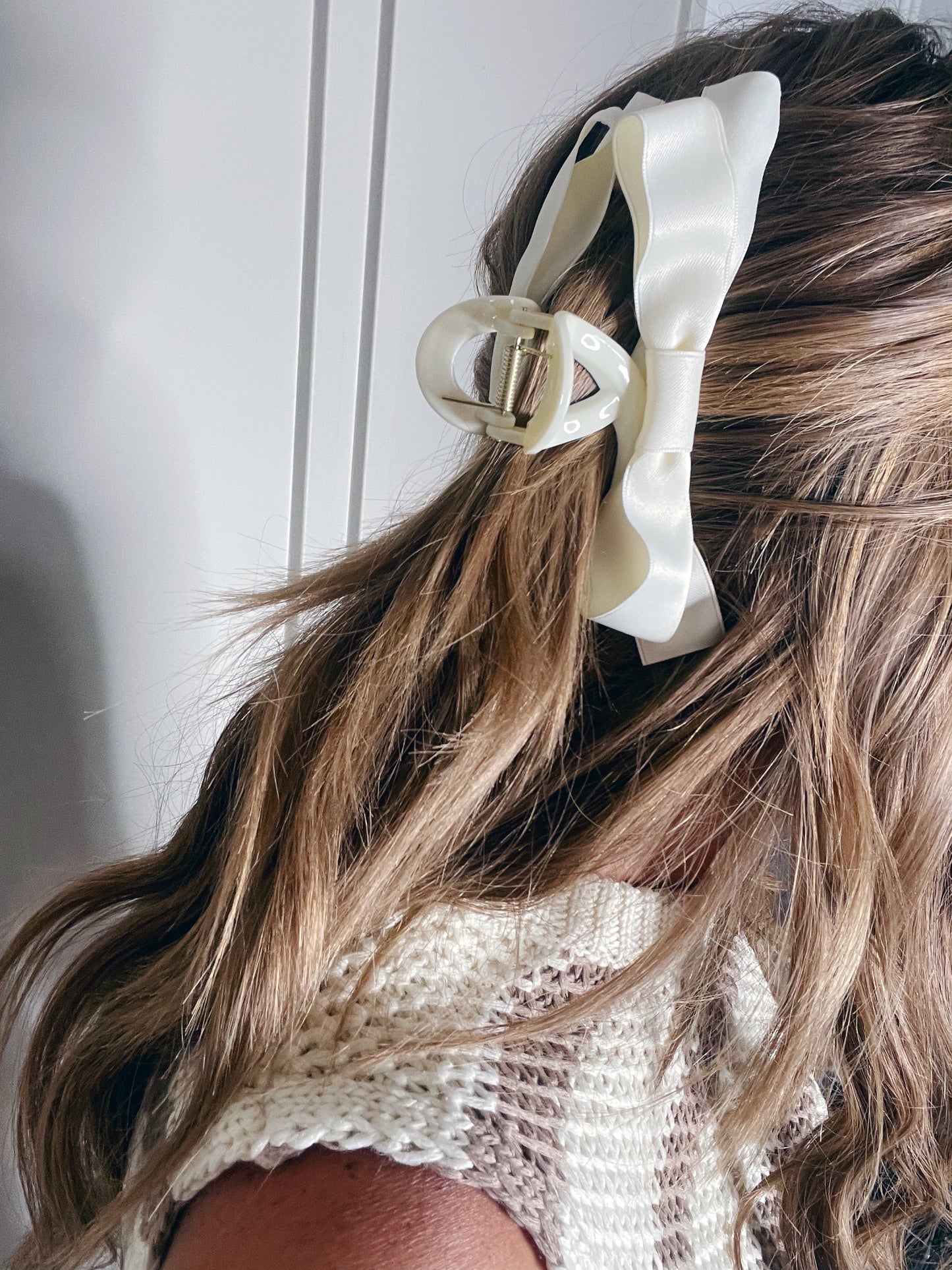 SILKY BOW CLIP