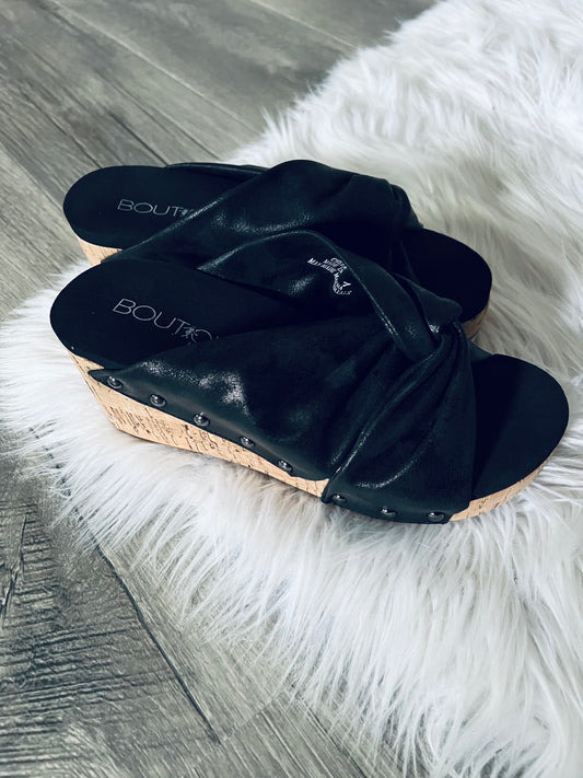 CORKY CHEERFUL BLACK METALLIC SANDAL