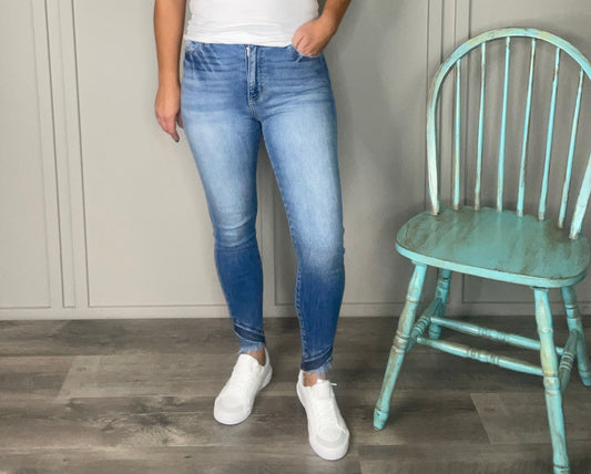 HIGH RISE ANKLE SKINNY KANCAN JEAN