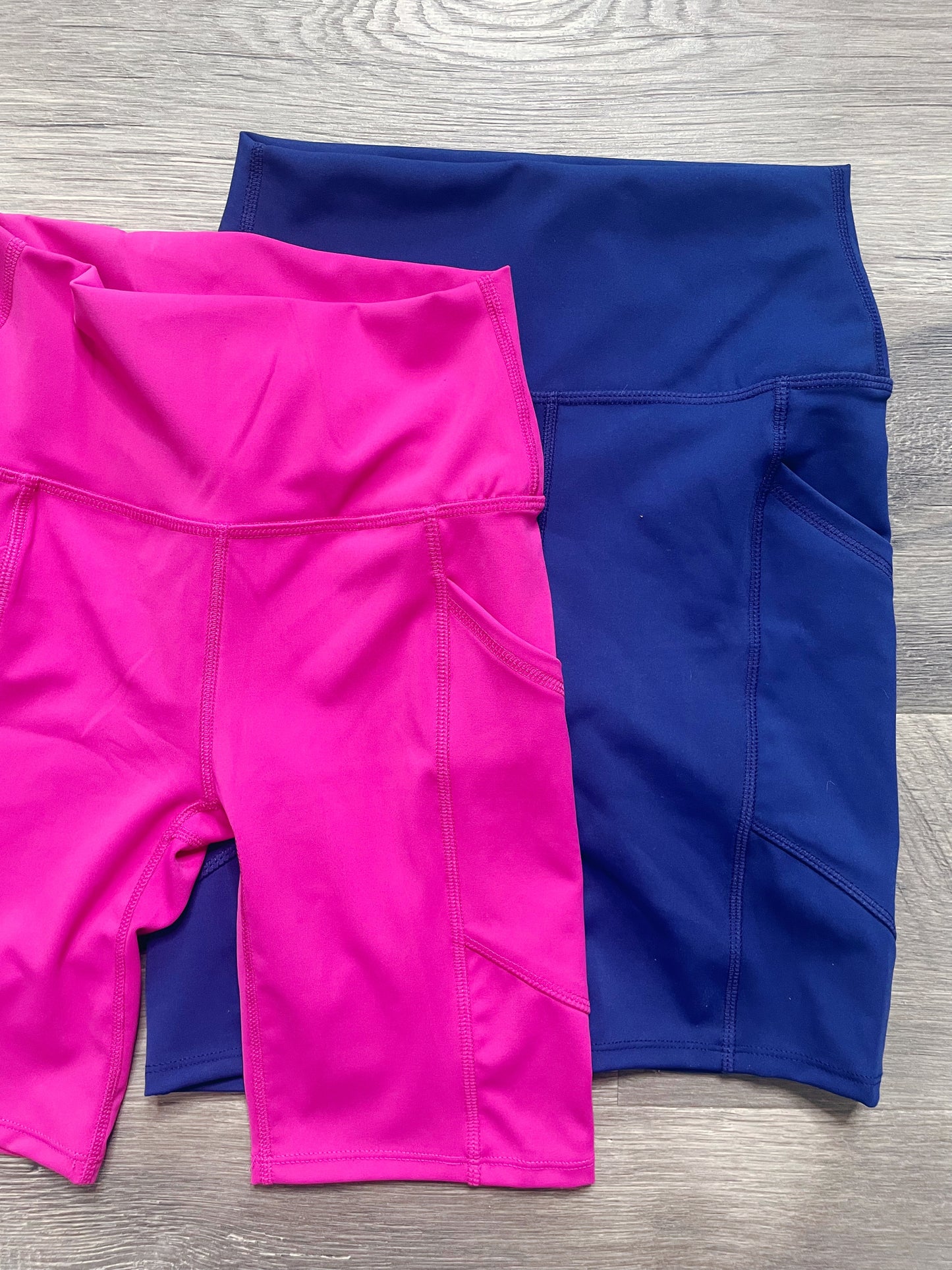 BIKER SHORT WITH POCKET