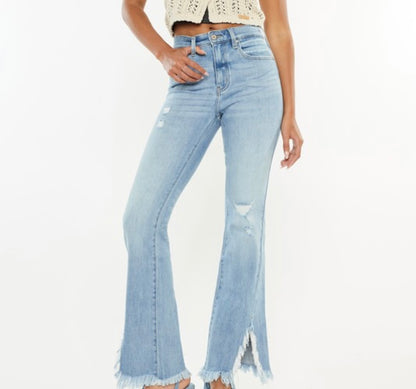 HIGH RISE LEG DISTRESS BOOTCUT JEAN