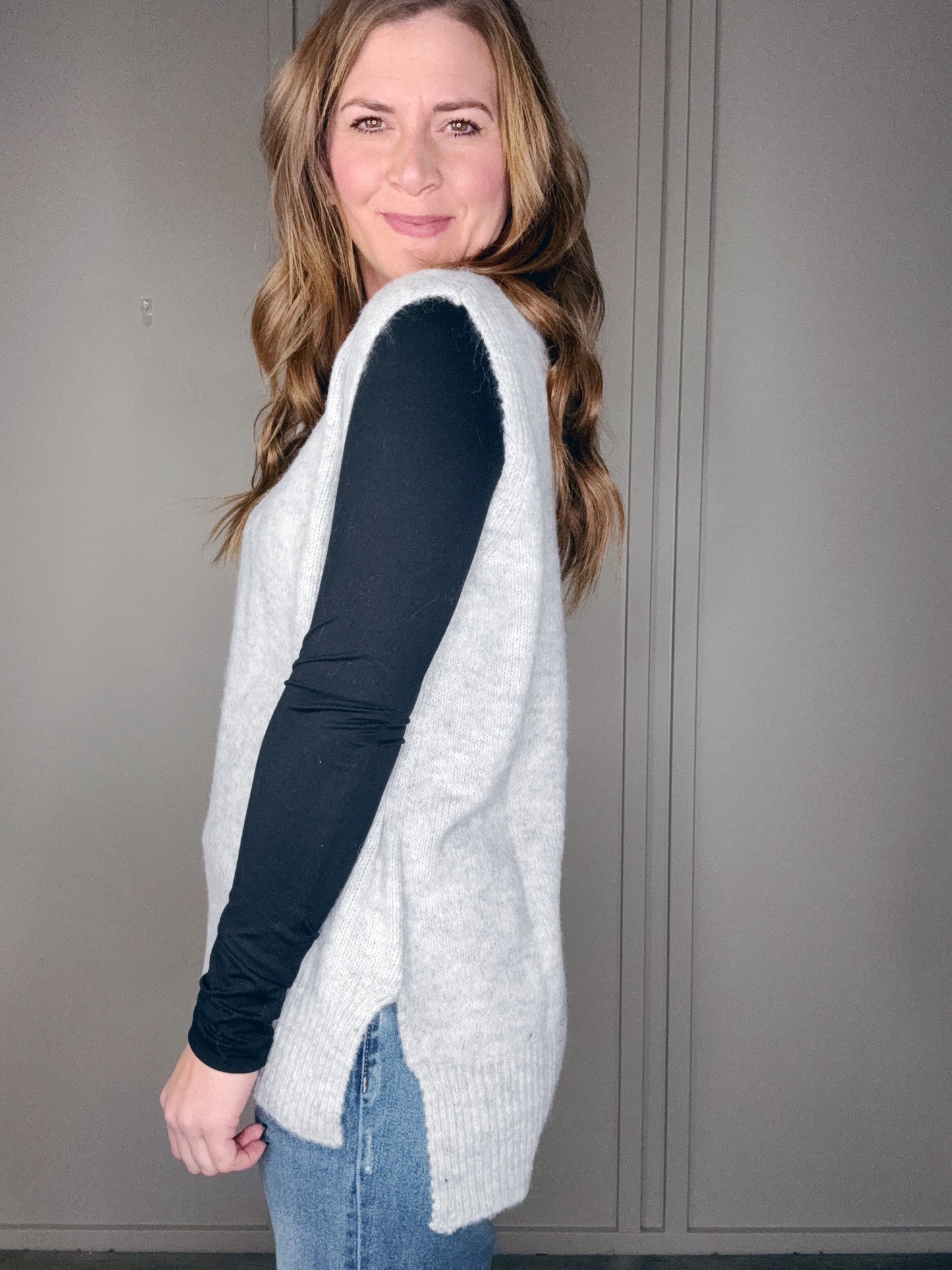 GREY SWEATER VEST