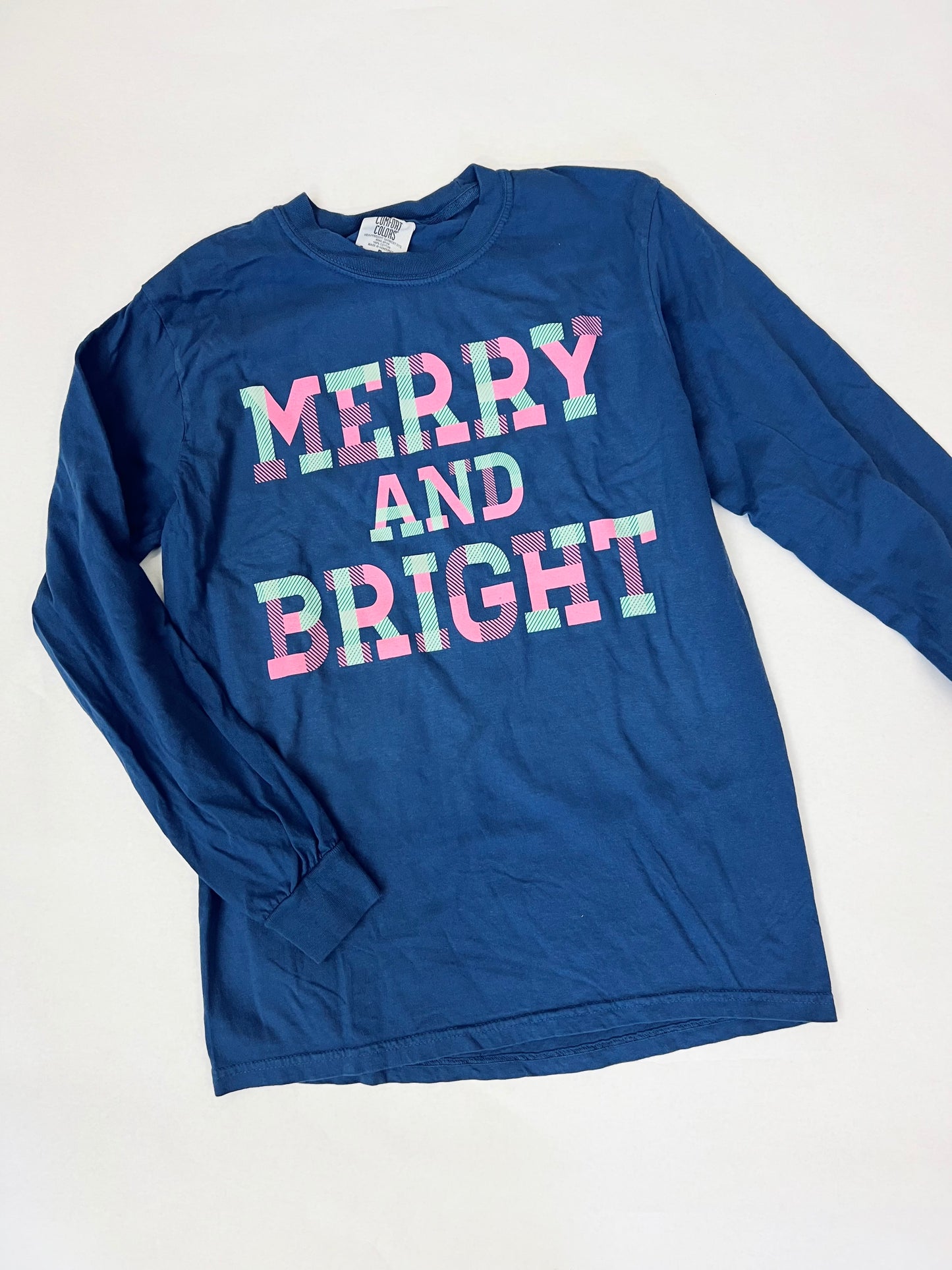 MERRY AND BRIGHT LONG SLEEVE TEE