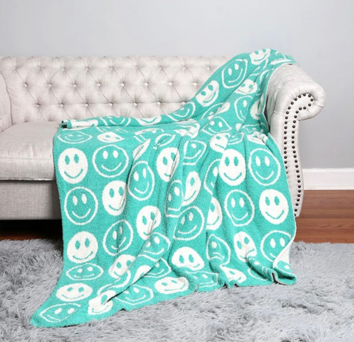 SMILEY FACE PATTERN BLANKET
