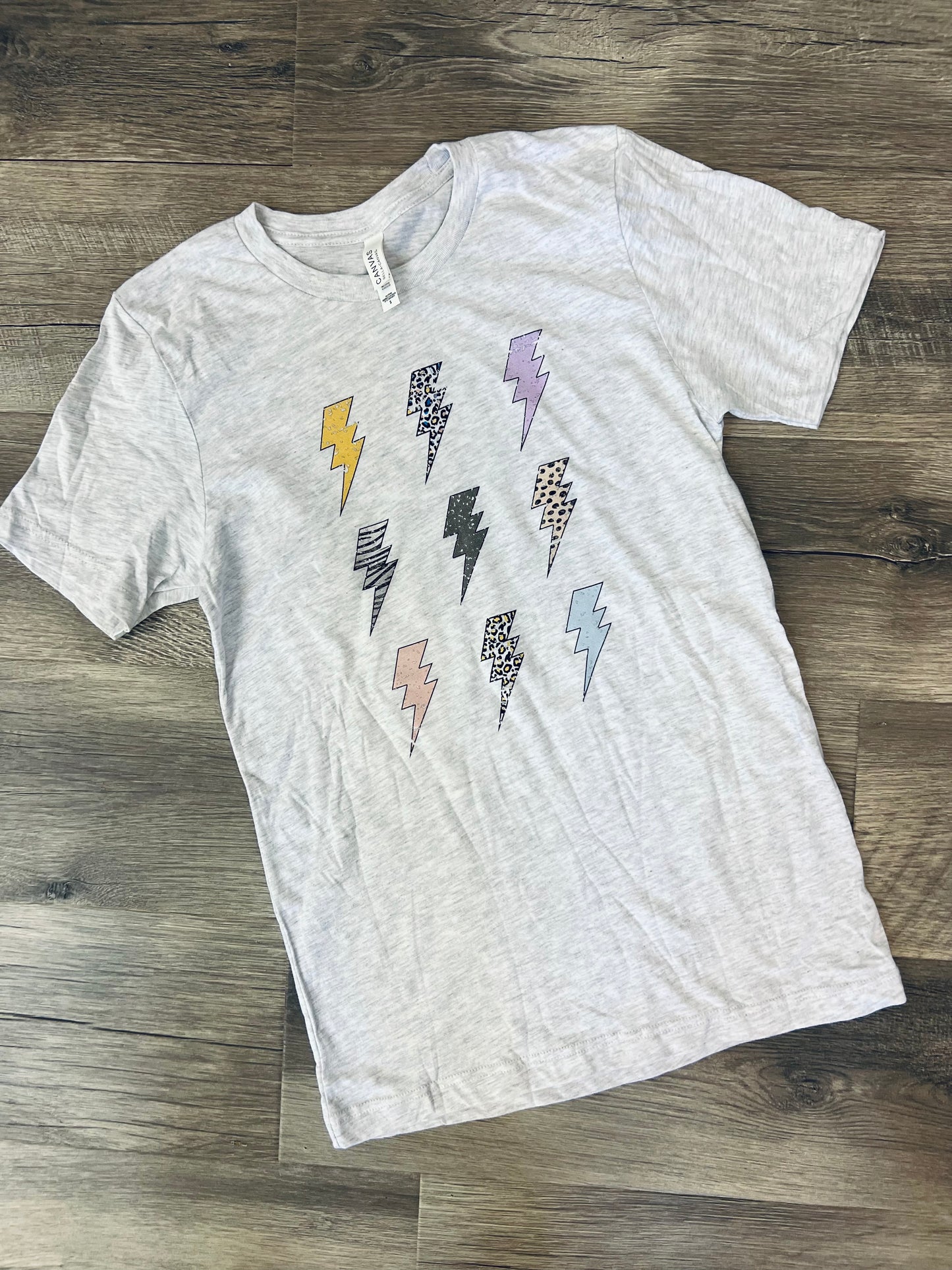 LIGHTENING GRAPHIC TEE