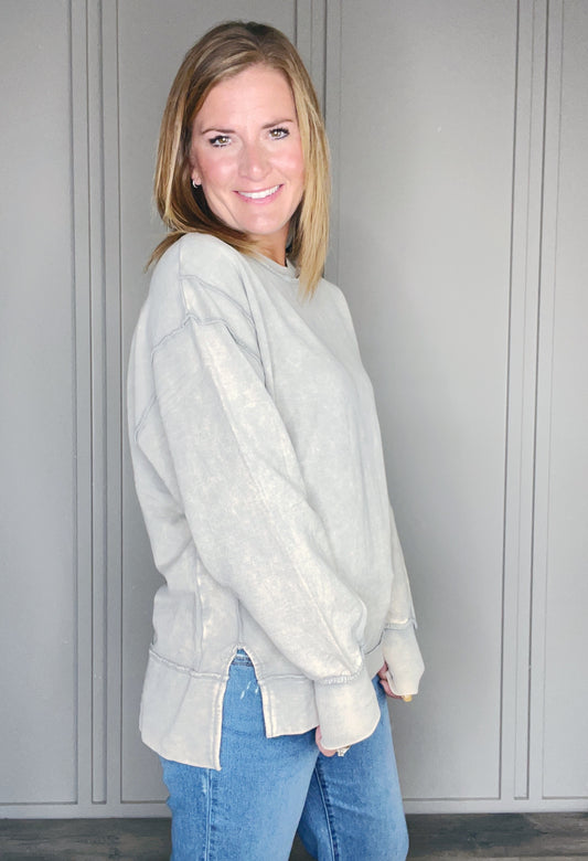 ACID WASH FRENCH TERRY SWEATSHIRT