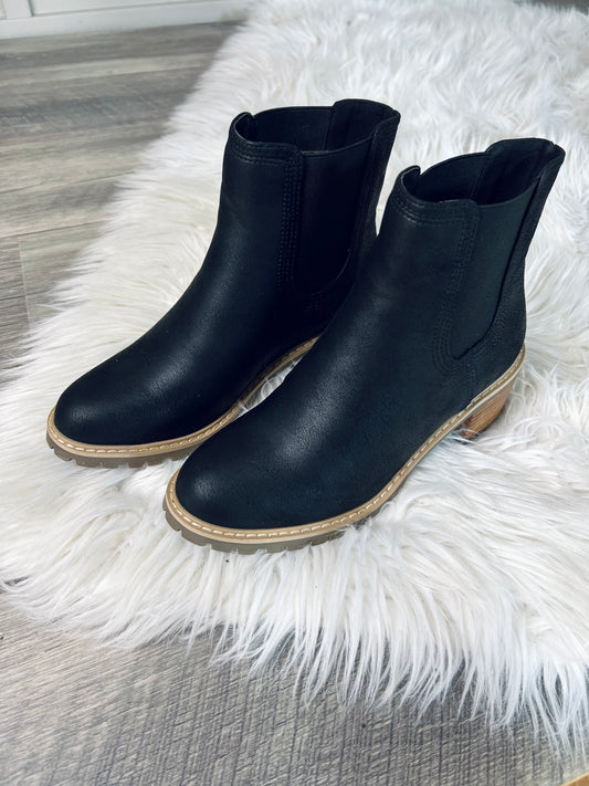 CAULDRON BLACK BOOTIE