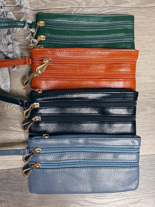 -BF-LEATHER TRIPLE ZIP WRISLET